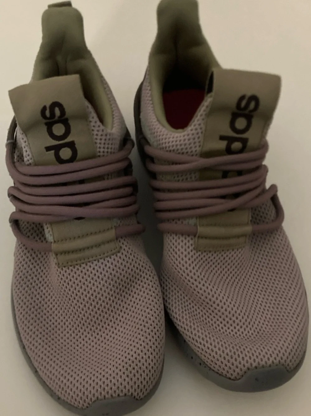 adidas men’s lite racer Athletic Shoes in beige and Olive green size 9.5